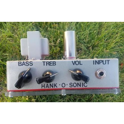 Customer image:<br/>"front of bass preamp"